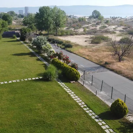 Sunny Club - Adults Only #youthfulvibes Хотел 4*