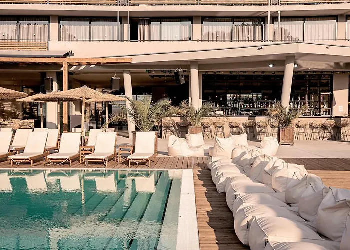 Sunny Club - Adults Only #youthfulvibes Hotell 4*